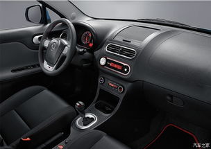 濱州中益鼎順MG4S店推出名爵MG3特惠活動，最高降價35000元，電話搶購火熱進行中